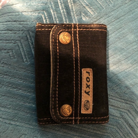 Roxy wallet - Picture 1 of 2